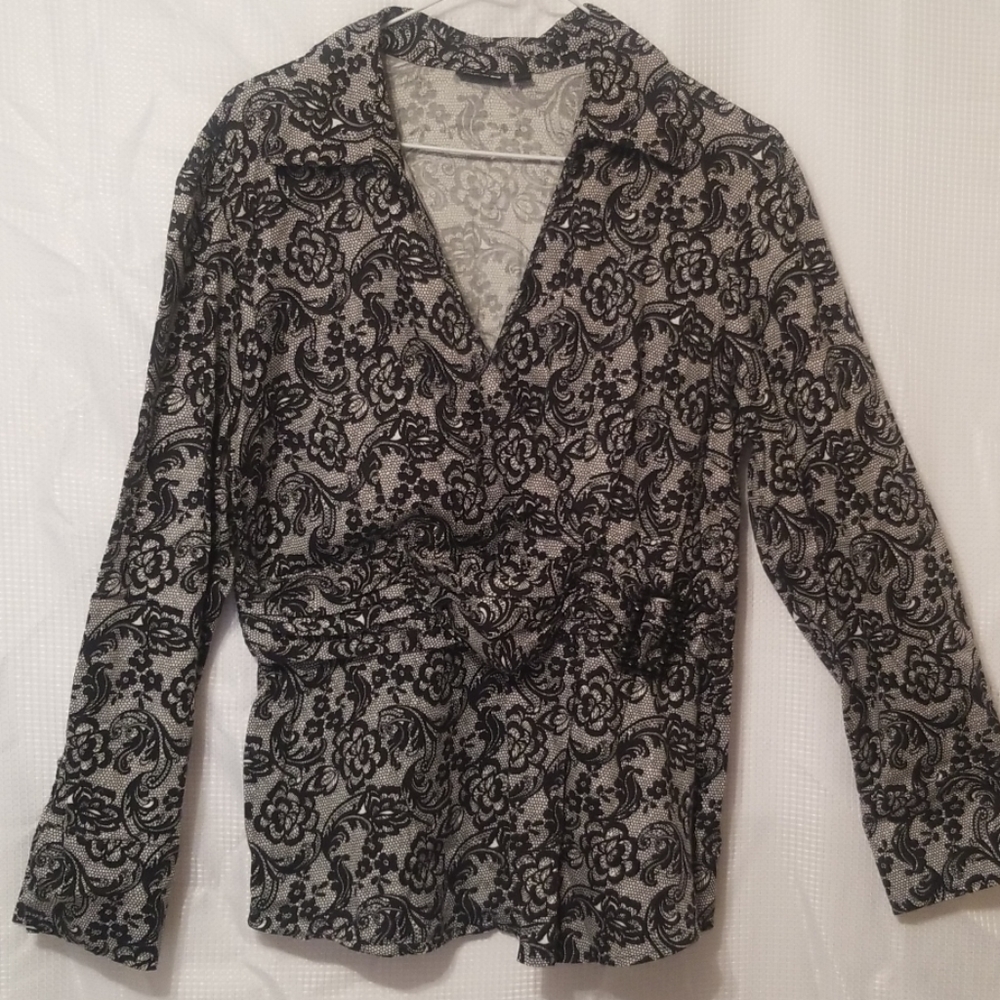 Apt.9 Black and white blouse